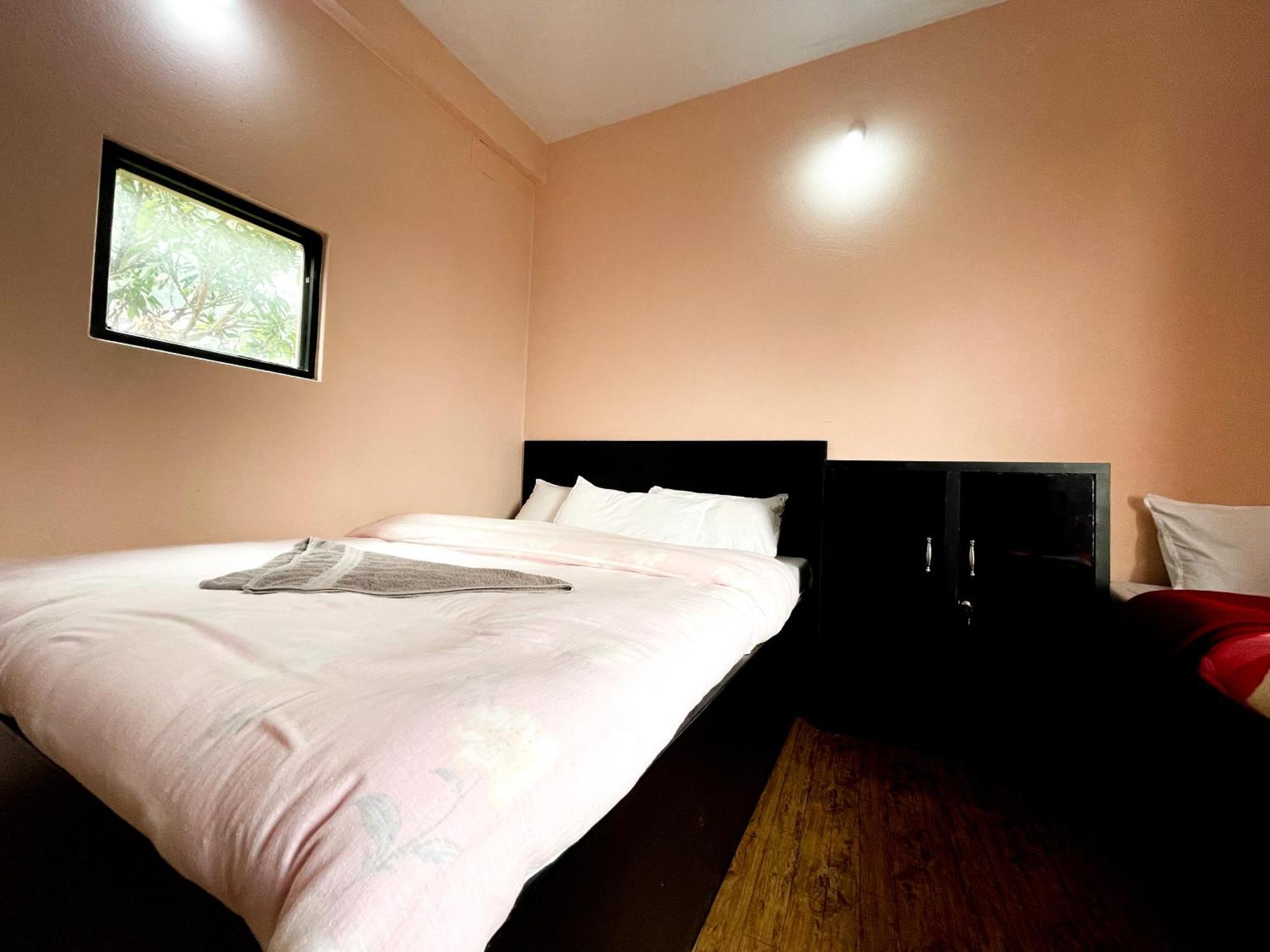 Yuriko Guest House Pokhara Dış mekan fotoğraf