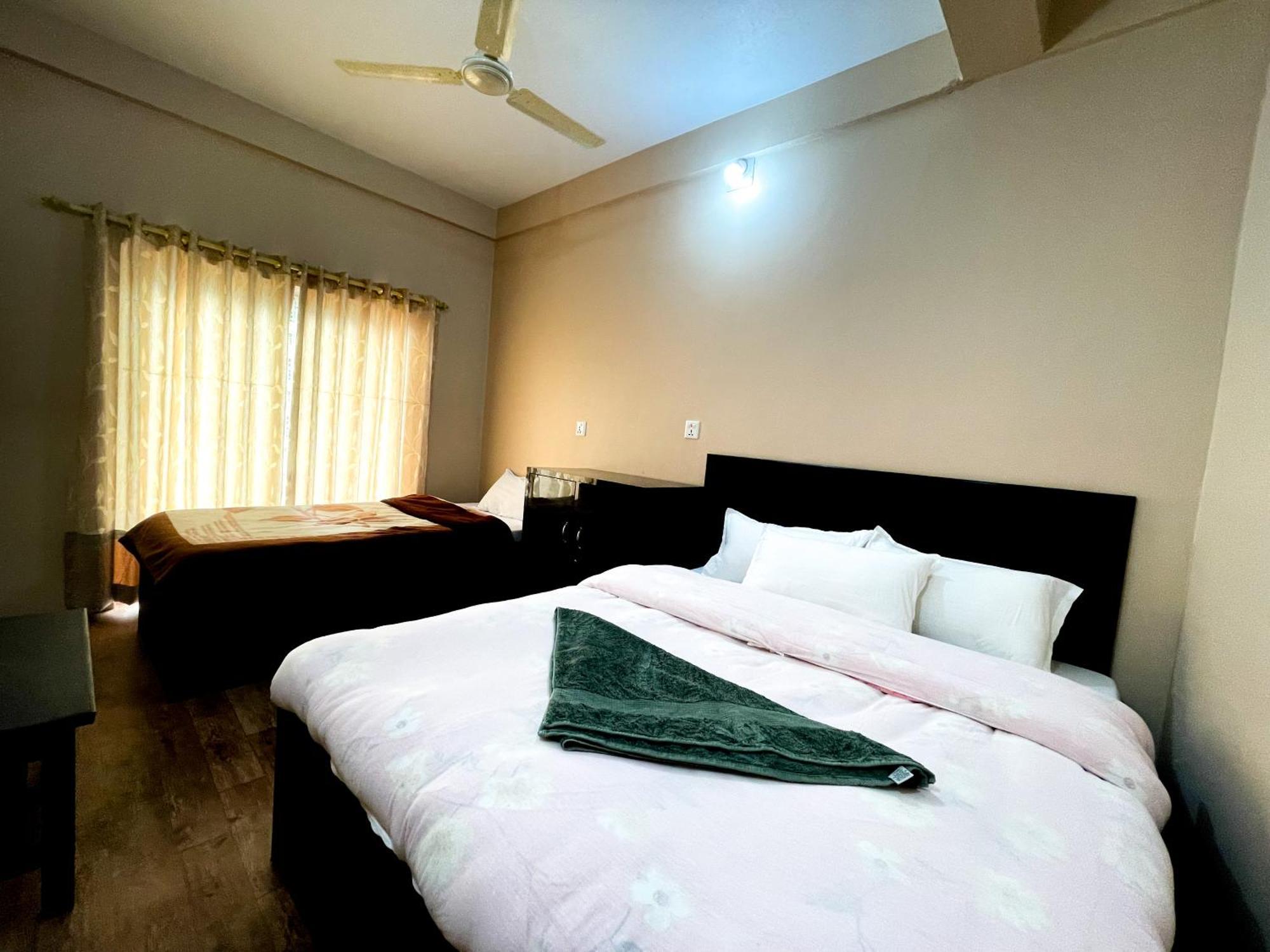 Yuriko Guest House Pokhara Dış mekan fotoğraf